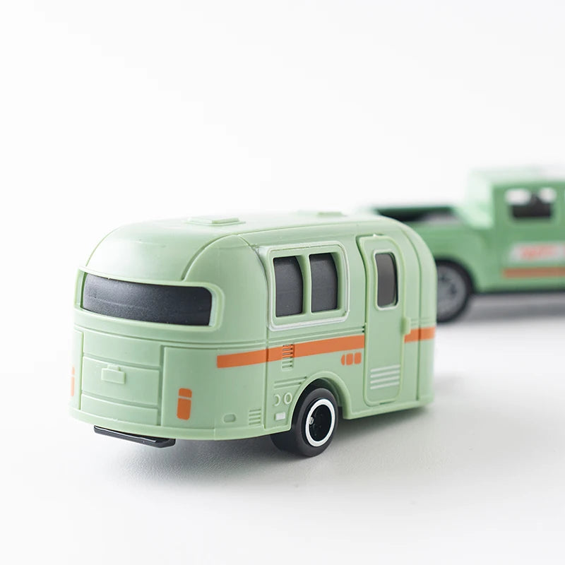 Pickup Truck and Caravan Pull Back Toy Set