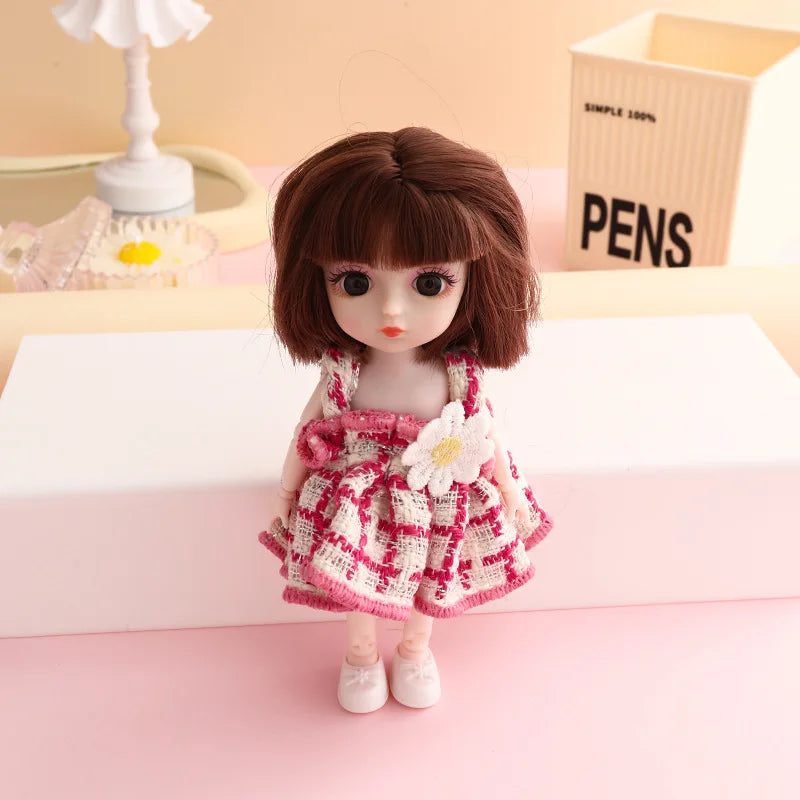 16 cm Jointed Fashion Doll with Multiple Styles