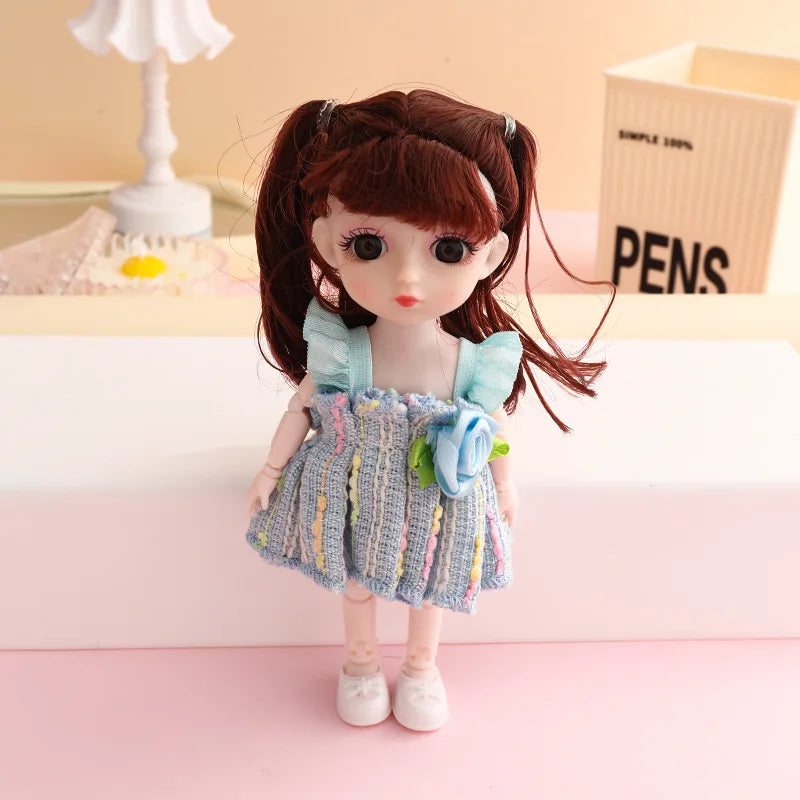 16 cm Jointed Fashion Doll with Multiple Styles
